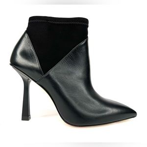 Stuart Weitzman Max Leather Pointed Toe Ankle Stretch Bootie Size US 6.5 - EU 37